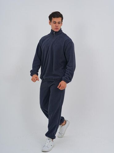 Спортивные костюмы: Мужской спортивный костюм, однотонный черный. + - Комплект: свитшот — 6