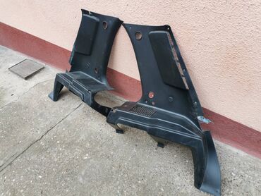Auto delovi: Nosači zadnje police gepeka Lada Niva 21213,21214. Polovno, ocuvano — 7