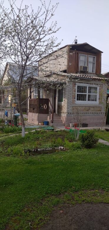 дом в аренду долгосрочное: Дачный дом с участком - Кирпичный дом с мансардным этажом. Крыша –