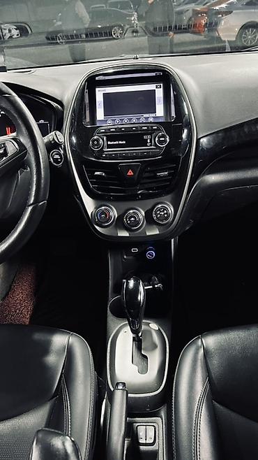 Chevrolet: Chevrolet Spark: 2019 г., 1 л, Вариатор, Бензин, Хэтчбэк — 9