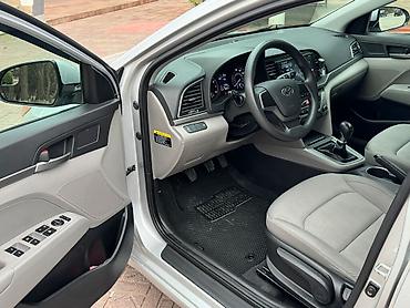 domkrat satisi: Hyundai Elantra: 0.2 l | 2018 il Sedan — 10
