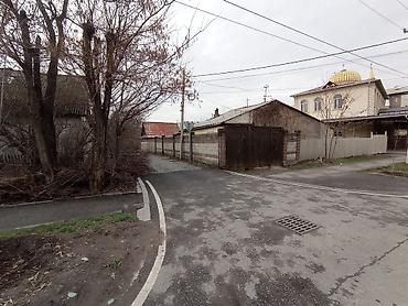 Продается земельный участок с домом и хозяйственными постройками в