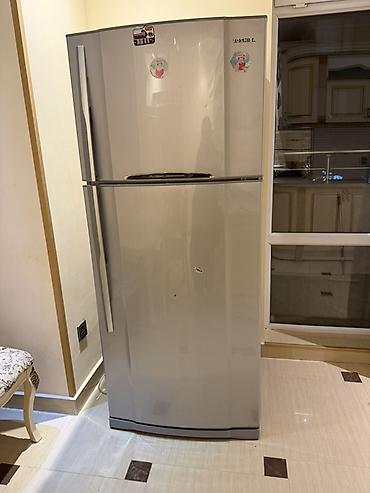 Toshiba iki qapılı soyuducu (üstdən dondurucu) - Rəng: Gümüş/boz -