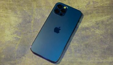 телефон планшет: IPhone 12 Pro, Б/у, 256 ГБ, Синий, Зарядное устройство, Защитное стекло, Чехол, 78 %