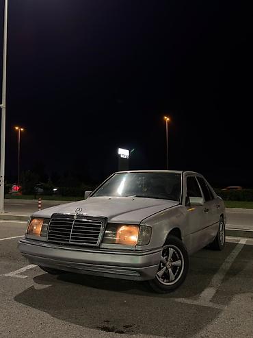 mercedes benz e 2000: Mercedes-Benz sedan – klassik W124 Alan adam sadəcə — 2