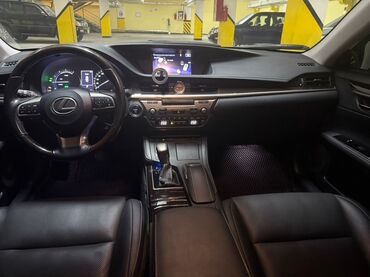 авто гаражное хранение: Lexus ES: 2017 г., 2.5 л, Вариатор, Гибрид, Седан