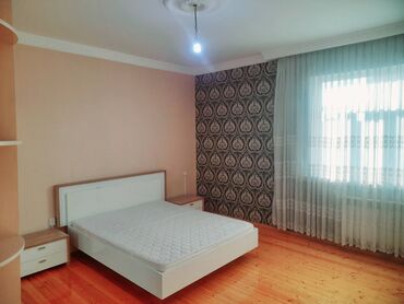 Həyət evləri və villaların satışı: 300 kv ev ikidasli tikili. Qaz su isiq daimi. Avtobus dayanacaginin — 18