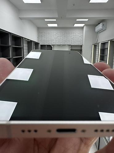 Apple iPhone: IPhone 13, Б/у, 256 ГБ, Белый — 9