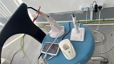 Инструменты и тележки для инструментов: Набор стоматологических инструментов и принадлежностей. Состав: - — 11