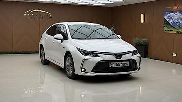 бампер c202: Toyota Corolla: 2022 г., 1.8 л, Автомат, Гибрид, Седан — 1