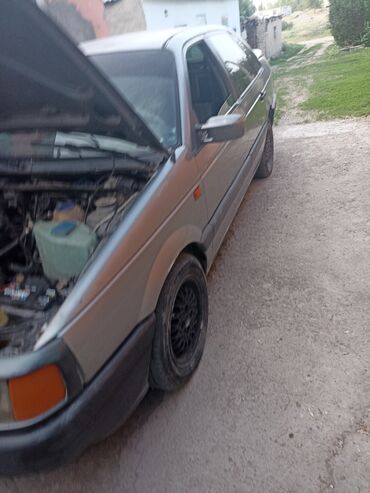 Volkswagen: Volkswagen Passat CC: 1991 г., 1.8 л, Механика, Бензин, Седан
