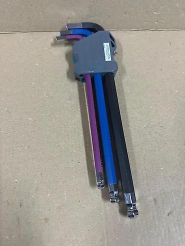 Ključevi: Set dugih L‑imbus ključeva (HEX) u boji, sa držačem - Komplet šarenih — 3