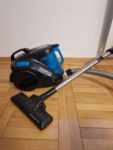 Vacuum Cleaners: Rowenta Compact Power usisivac Compact Power ™ Cyclonic pruža