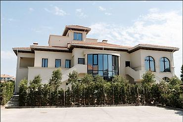 yeni əmlak az: Satılır 8 otaqlı həyət evi/bağ evi 398 m², Sea Breeze q. Kateqoriya — 3