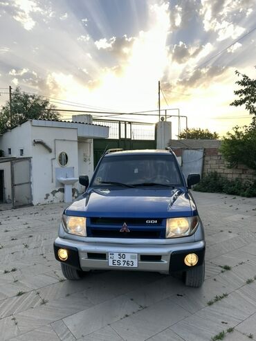 Mitsubishi: Mitsubishi Pajero: 2 l | 2001 il 230000 km Ofrouder/SUV