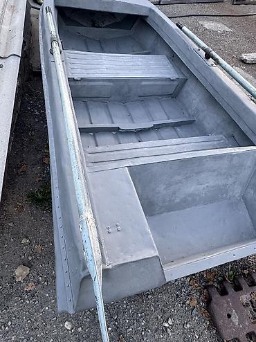 Водный транспорт: Продаю лодку "Обь-2" в хорошем состоянии на плаву, есть место под — 1