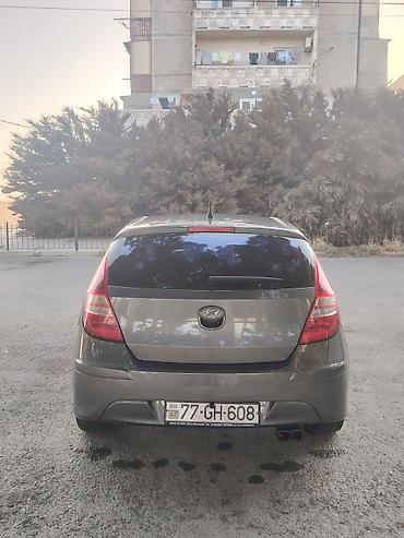 i30: Hyundai i30: 1.4 l | 2011 il Hetçbek — 6