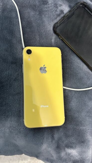 Apple iPhone: IPhone Xr, Б/у, 256 ГБ, Желтый, Зарядное устройство, Кабель, 83 %