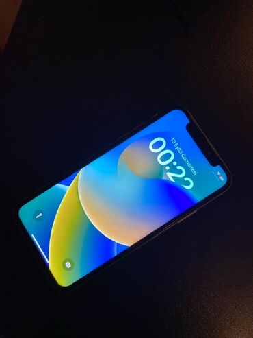 Apple iPhone: IPhone X, 64 GB, Gümüşü, Face ID