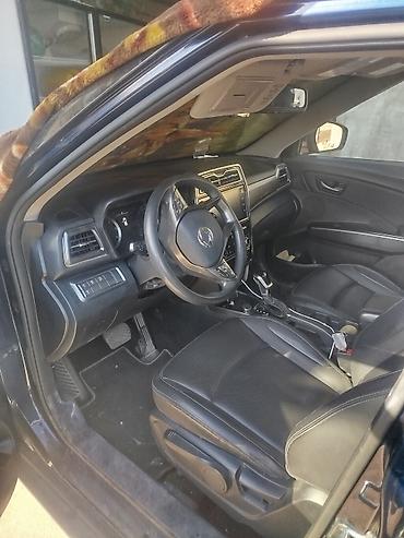 rexton разбор: Ssangyong Tivoli: 2020 г., Автомат, Кроссовер — 3