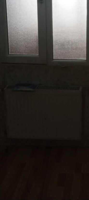 Radiatorlar: İşlənmiş Panel Radiator Ünvandan götürmə, Zəmanətsiz, Kredit yoxdur