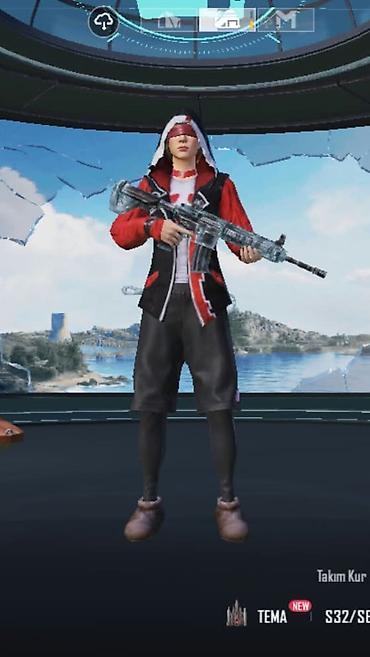 PUBG Mobile oyun hesabı – zəngin kolleksiya və nadir əşyalar