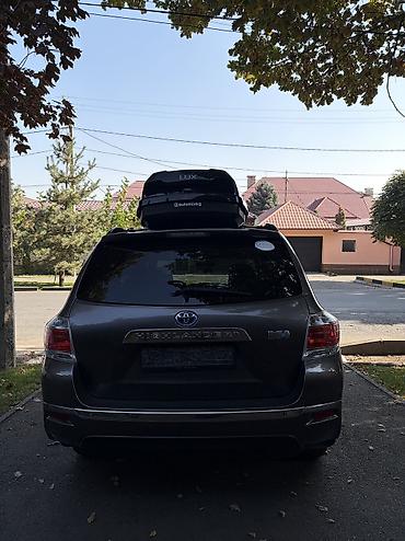 коробка гольф 3: Toyota Highlander: 2010 г., Автомат, Гибрид, Внедорожник — 4