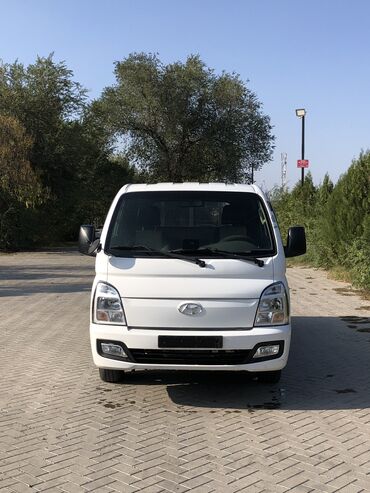 экономичные машины: Hyundai Porter: 2020 г., 2.5 л, Механика, Дизель, Седан