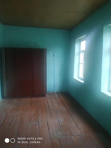 Həyət evləri və villaların satışı: 4 otaqlı, 8 kv. m, Orta təmir — 15