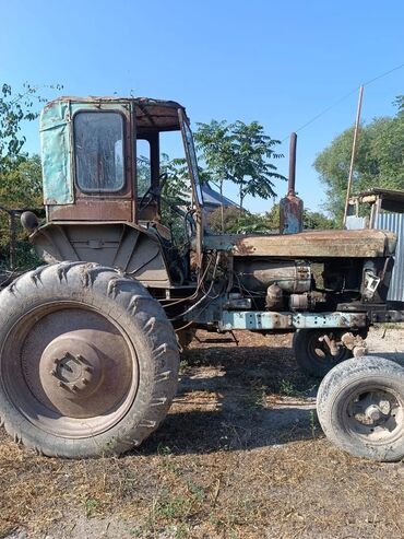 traktor yer qazan: Traktor T28, 1986 il, motor 1.8 l, İşlənmiş