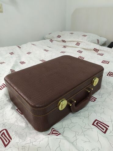 бизнем: Продаю массажный чемодан. Покупал для личного пользования. + 2 шт