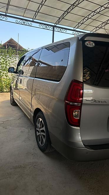 6 2: Hyundai H-1: 2018 г., Автомат, Минивэн — 6