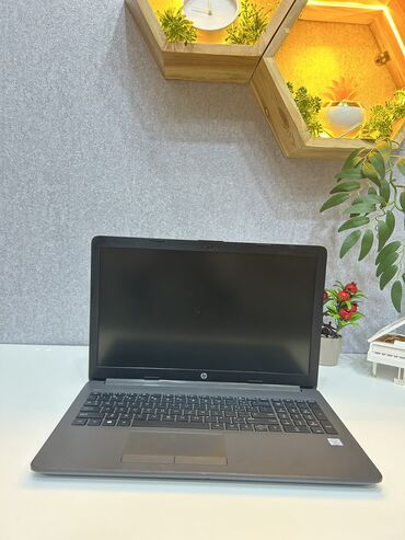 нотбук: HP 15.6 ", Intel Core i5, < 128 GB