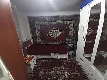 Продажа коттеджей и домов: Продаётся частный дом с большим двором и мощёной плиткой. - Участок — 22
