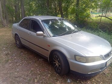 матор аккорд: Серебристый седан Honda Accord. об 1.8 год 2001 не большой торг