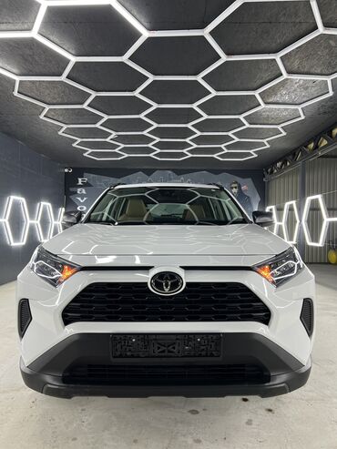 продаю или меняю машину: Toyota RAV4: 2020 г., 2.5 л, Типтроник, Бензин, Хетчбек