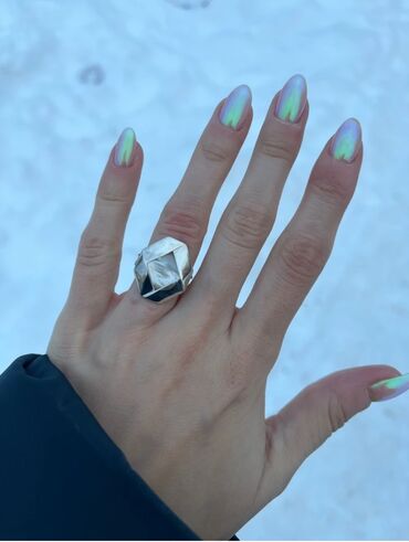 кольца бу: Абсолютно новое кольцо из серебра 925 пробы. С заводской пломбой, не