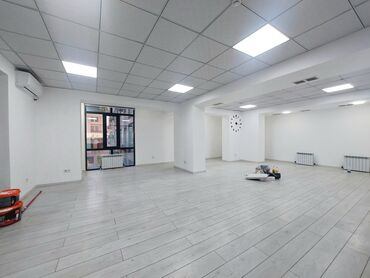 павильон аренда бишкек: Сдаю Офис, 88 м², В бизнес центре, С юридическим адресом, С отдельным входом, С отдельным сан узлом
