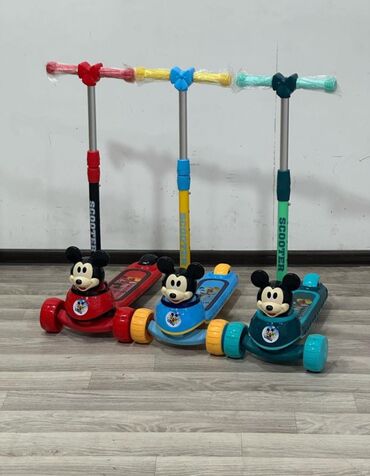 Беговые дорожки: Uşaqlar üçün hazırlanmış bu skuterlər Mickey Mouse dizaynlı ön hissəyə