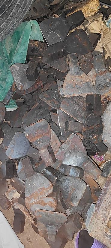 bağ bıçağı: Məhsul: Sənaye tipli çəkic və kirkit (piket) başları, həmçinin — 1