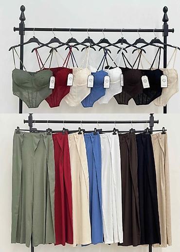 ceo set: Dvodelni set – korzet top i široke pantalone
3600 din
S M L — 4