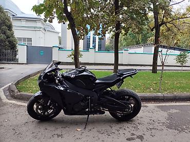 Мототехника: Спортивный мотоцикл Honda CBR1000RR Fireblade (литр), в полночерном — 2