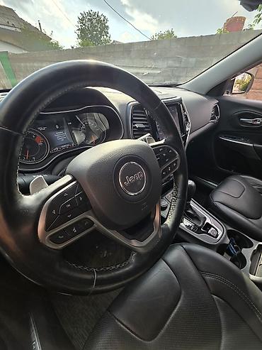 chrysler pacifica: Jeep Cherokee: 2019 г., 2.4 л, Автомат, Бензин, Кроссовер — 10