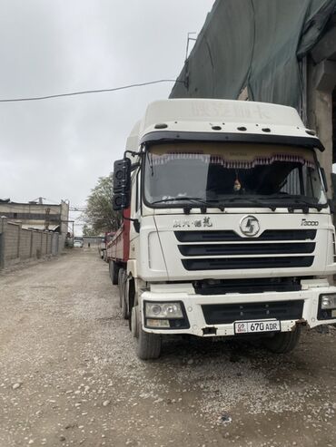 форкоп спринтер: Сүйрөгүч, Shacman, Борттук