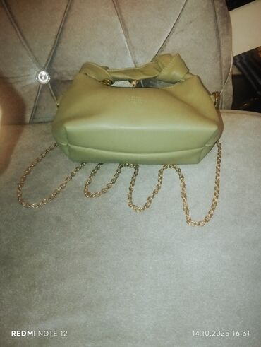 Plaşlar: Her biri tezekimidi təcil satılır köçlə bağlı brend markalar 3 ədədi -da lalafo.az — 3 Plaşlar: Her biri tezekimidi təcil satılır köçlə bağlı brend markalar 3 ədədi — 3