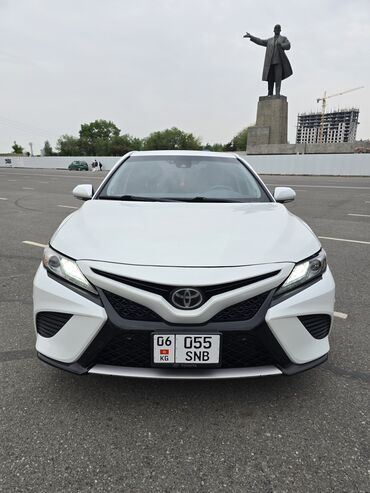 мицубиси паджеро 2: Toyota Camry: 2018 г., 2.5 л, Автомат, Бензин, Седан