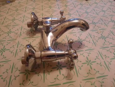 Slavine: Stara,retro baterija,slavina,okrecu virble ali nije testirana na lalafo.rs — 11 Slavine: Stara,retro baterija,slavina,okrecu virble ali nije testirana — 11