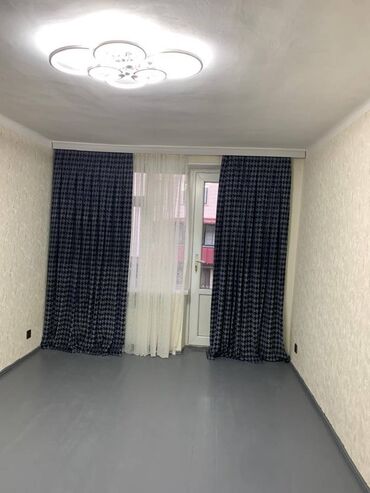 Köhnə tikili: Bakı, 2 otaqlı, Köhnə tikili, m. Qara Qarayev, 50 kv. m — 4