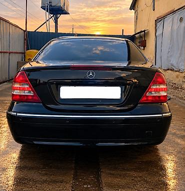 salon 06: Mercedes-Benz C-Class: 2.2 l | 2002 il Sedan — 2