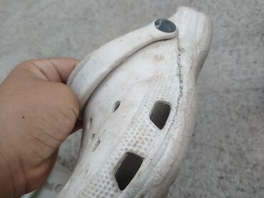 летние обувь: Сабо, 35, Crocs, Б/у, цвет - Белый, Самовывоз
